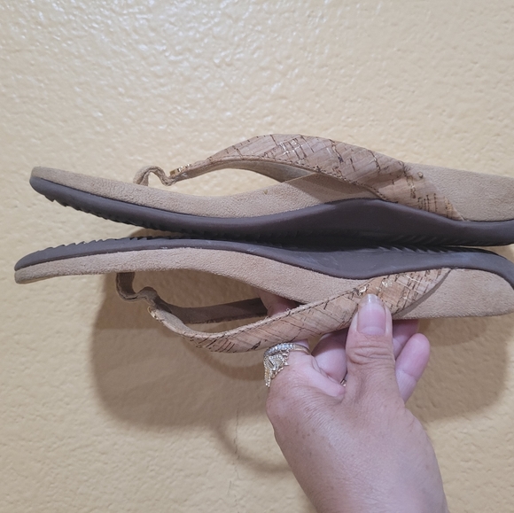 Vionic sandals - Picture 9 of 12